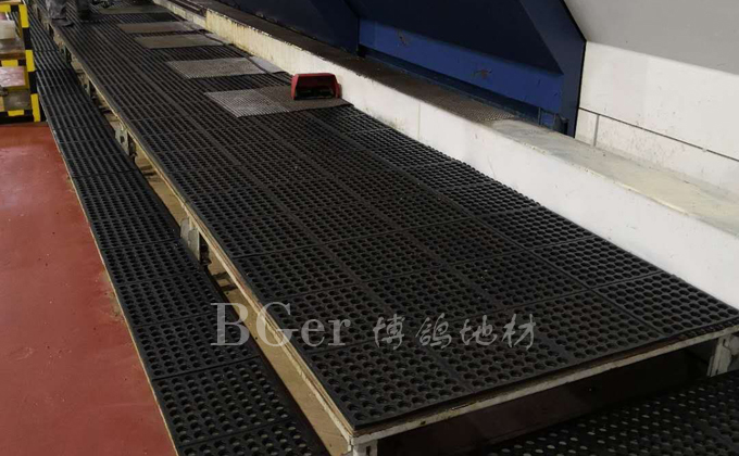 工厂车间地面操作作业平台防滑耐磨地垫 厂房车间 防油 防滑地毯地垫