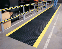 工厂车间用防滑工业地板革，行道工业安全地毯铺装材料